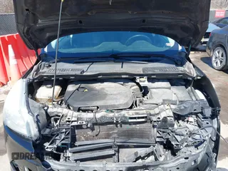 2014 Ford Escape Titanium with VIN 1FMCU0JX1EUE12260, listed as a IAAI auction lot 41826246 with 178,532 mi miles. Bid and sale history available at carsss.com. Image 10.