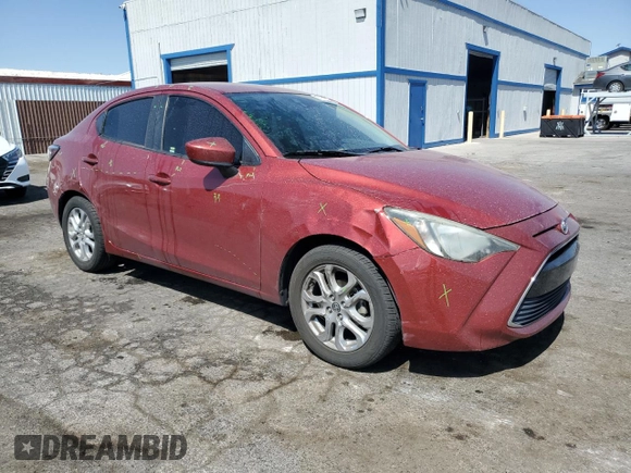 2016 Scion iA z VIN 3MYDLBZV3GY122064, wystawiony jako Copart lot #57616435 z przebiegiem 100 556 mil mil oraz Szkoda całkowita • Salvage title. Historia ofert i sprzedaży dostępna na DreamBid. Obrazek 4.