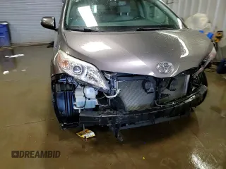 2015 Toyota Sienna XLE with VIN 5TDYK3DC1FS688969, listed as a Copart auction lot 50197175 with 90,376 mi miles and Salvage Title. Bid and sale history available at carsss.com. Image 15.
