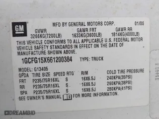 2006 Chevrolet Express Cargo Van with VIN 1GCFG15X661200384, listed as a IAAI auction lot 39232859 with 131,530 mi miles. Bid and sale history available at carsss.com. Image 9.