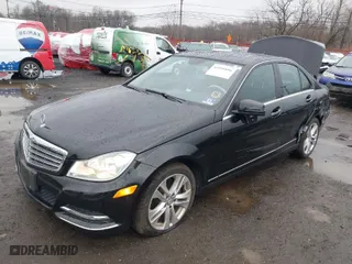 2013 Mercedes-Benz C-Class C 300 Sport with VIN WDDGF8AB3DA875140, listed as a IAAI auction lot 41096886 with 59,027 mi miles. Bid and sale history available at carsss.com. Image 2.