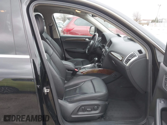 2012 Audi Q5 2.0T Premium with VIN WA1CFAFP4CA016975, listed as a IAAI auction lot 41980555 with 88,688 mi miles. Bid and sale history available at carsss.com. Image 5.