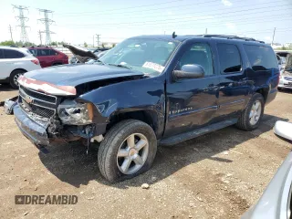 2007 Chevrolet Suburban LT с VIN 1GNFK163X7J324046, выставлен на аукционе Copart как лот 61678075 с пробегом 328 684 миль миль и Списание • Salvage title. История ставок и продаж доступна на DreamBid. Изображение 1.