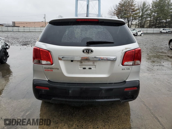 2013 Kia Sorento EX with VIN 5XYKUDA25DG353516, listed as a Copart auction lot 50246635 with 179,441 mi miles and Clean Title. Bid and sale history available at carsss.com. Image 6.