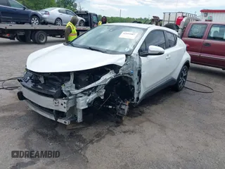 2019 Toyota C-HR XLE z VIN NMTKHMBX9KR095031, wystawiony jako IAAI lot #42191087 z przebiegiem 102 167 mil mil oraz . Historia ofert i sprzedaży dostępna na DreamBid. Obrazek 18.