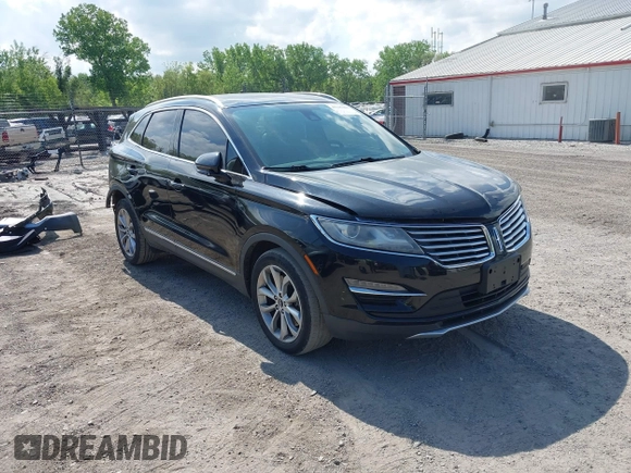 2016 Lincoln MKC Select with VIN 5LMCJ2D99GUJ11480, listed as a IAAI auction lot 42245003 with 135,400 mi miles and . Bid and sale history available at DreamBid. Image 1.
