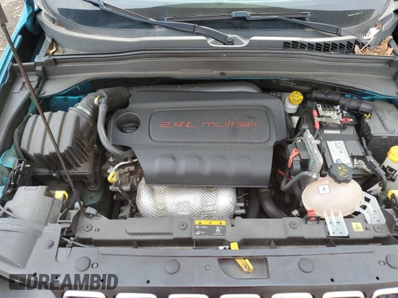 2020 Jeep Renegade Latitude z VIN ZACNJBBB7LPL19906, wystawiony jako Copart lot #60719085 z przebiegiem 61 629 mil mil oraz Szkoda całkowita • Salvage title. Historia ofert i sprzedaży dostępna na DreamBid. Obrazek 12.
