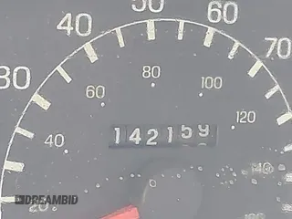1999 Ford F-350 with VIN 1FDSW34S7XEC82702, listed as a IAAI auction lot 40346052 with 142,159 mi miles and . Bid and sale history available at DreamBid. Image 15.