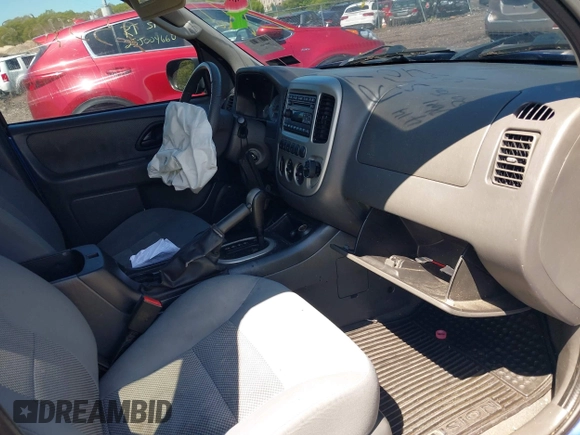 2006 Ford Escape z VIN 1FMYU95H06KD19725, wystawiony jako IAAI lot #42213938 z przebiegiem Nie podano mil oraz . Historia ofert i sprzedaży dostępna na DreamBid. Obrazek 5.