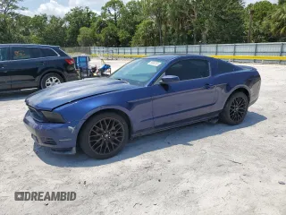 2010 Ford Mustang V6 с VIN 1ZVBP8AN0A5137082, выставлен на аукционе Copart как лот 56682355 с пробегом 199 740 миль миль и Чистый • Clean title. История ставок и продаж доступна на DreamBid. Изображение 1.