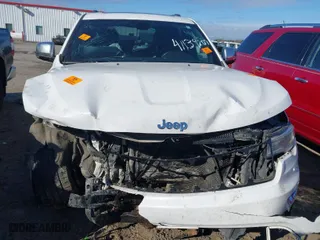 2017 Jeep Grand Cherokee Overland with VIN 1C4RJECG0HC636342, listed as a IAAI auction lot 41139209 with 145,760 mi miles. Bid and sale history available at carsss.com. Image 12.