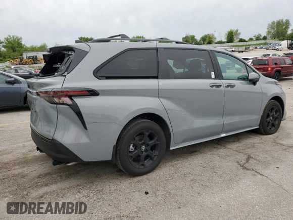 2025 Toyota Sienna XSE z VIN 5TDCSKFC3SS155341, wystawiony jako Copart lot #55633865 z przebiegiem 5 780 mil mil oraz Szkoda całkowita • Salvage title. Historia ofert i sprzedaży dostępna na DreamBid. Obrazek 3.