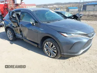 2021 Toyota Venza LE with VIN JTEAAAAH9MJ028810, listed as a IAAI auction lot 41752930 with 28,728 mi miles. Bid and sale history available at carsss.com. Image 1.