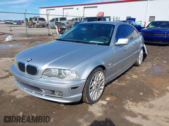 2001 BMW 3 Series 330Ci with VIN WBABN534X1JU35879, listed as a IAAI auction lot 41596963 with 206,953 mi miles. Bid and sale history available at carsss.com. Image 18.