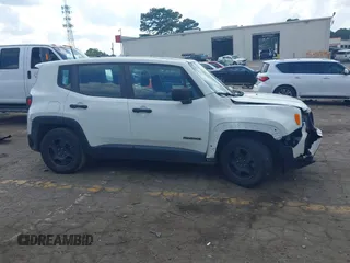 2020 Jeep Renegade Sport z VIN ZACNJAAB8LPL16038, wystawiony jako IAAI lot #40168242 z przebiegiem 105 275 mil mil oraz . Historia ofert i sprzedaży dostępna na DreamBid. Obrazek 12.