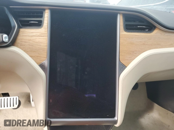 2019 Tesla Model S 100D с VIN 5YJSA1E41KF332086, выставлен на аукционе Copart как лот 74513814 с пробегом Не указан миль и Списание • Salvage title. История ставок и продаж доступна на DreamBid. Изображение 9.