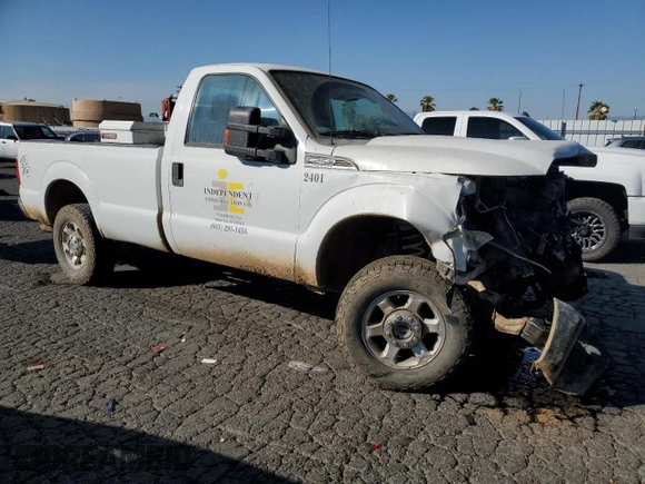 2014 Ford F-250 XL z VIN 1FTBF2B6XEEA74685, wystawiony jako Copart lot #81015734 z przebiegiem 185 145 mil mil oraz Szkoda całkowita • Salvage title. Historia ofert i sprzedaży dostępna na DreamBid. Obrazek 4.