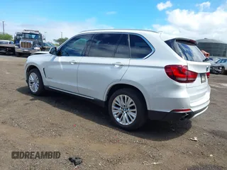 2016 BMW X5 sDrive35i with VIN 5UXKR2C51G0H42792, listed as a IAAI auction lot 41726108 with 81,796 mi miles. Bid and sale history available at carsss.com. Image 3.