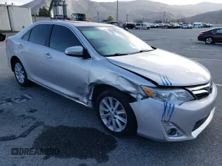 2014 Toyota Camry SE with VIN 4T1BK1FK7EU549529, listed as a Copart auction lot 44397935 with 184,140 mi miles and Salvage Title. Bid and sale history available at carsss.com. Image 4.