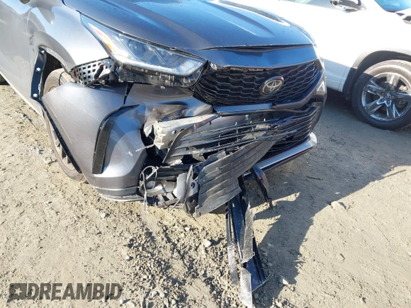 2024 Toyota Highlander LE z VIN 5TDKDRBH3RS531823, wystawiony jako IAAI lot #41769437 z przebiegiem 27 754 mil mil oraz . Historia ofert i sprzedaży dostępna na DreamBid. Obrazek 6.