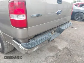 2004 Ford F-150 XLT z VIN 1FTPW14554KB11422, wystawiony jako IAAI lot #42651609 z przebiegiem 238 157 mil mil oraz . Historia ofert i sprzedaży dostępna na DreamBid. Obrazek 6.