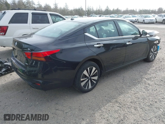 2019 Nissan Altima SL with VIN 1N4BL4EW2KC208389, listed as a IAAI auction lot 41263246 with 51,329 mi miles and . Bid and sale history available at carsss.com. Image 4.