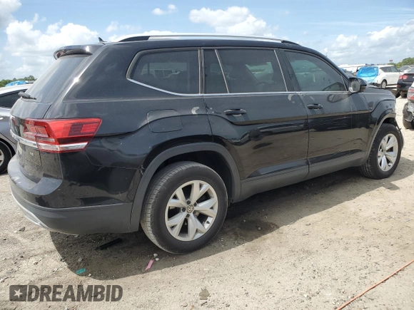 2018 Volkswagen Atlas Launch Edition with VIN 1V2BR2CA4JC502006, listed as a Copart auction lot 51957625 with 102,591 mi miles and Salvage title. Bid and sale history available at DreamBid. Image 3.