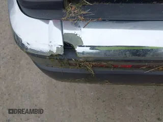 1992 Cadillac Eldorado z VIN 1G6EL13B0NU605624, wystawiony jako IAAI lot #42127549 z przebiegiem Nie podano mil oraz . Historia ofert i sprzedaży dostępna na DreamBid. Obrazek 6.
