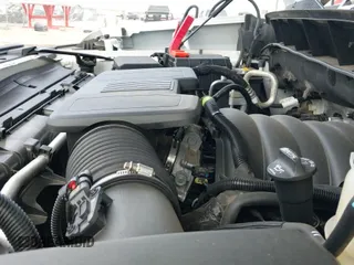 2020 Chevrolet Silverado 1500 LT с VIN 1GCRYDED5LZ261062, выставлен на аукционе IAAI как лот 42123904 с пробегом 115 407 миль миль и . История ставок и продаж доступна на DreamBid. Изображение 19.