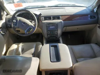 2013 GMC Sierra 1500 SLT with VIN 3GTP2WE74DG337547, listed as a Copart auction lot 82698644 with 185,146 mi miles and Salvage Title. Bid and sale history available at carsss.com. Image 8.