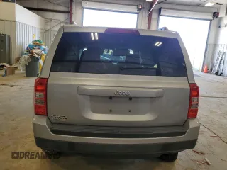2015 Jeep Patriot Altitude z VIN 1C4NJRBB7FD426453, wystawiony jako Copart lot #48315865 z przebiegiem Nie podano mil oraz Nie do naprawy • Non repairable. Historia ofert i sprzedaży dostępna na DreamBid. Obrazek 6.