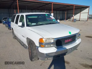 2002 GMC Yukon XL SLT with VIN 3GKEC16Z82G339228, listed as a IAAI auction lot 41149217 with 131,997 mi miles. Bid and sale history available at carsss.com. Image 1.