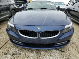 2010 BMW Z4 sDrive30i with VIN WBALM5C55AE377124, listed as a Copart auction lot 77951244 with 18,842 mi miles and Salvage Title. Bid and sale history available at carsss.com. Image 5.