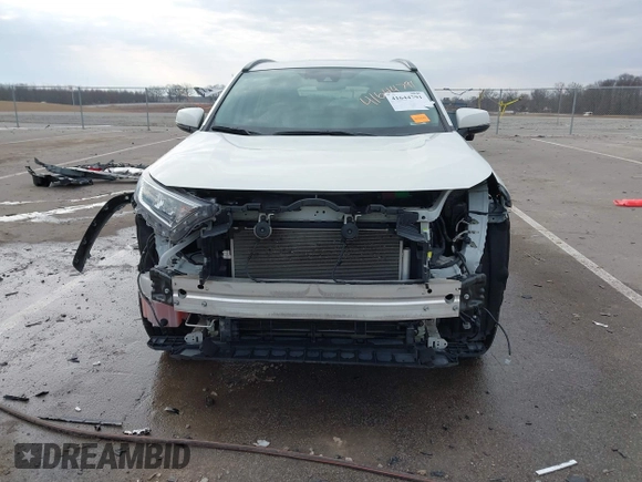 2019 Toyota RAV4 Limited with VIN 2T3N1RFVXKW071165, listed as a IAAI auction lot 41644791 with 57,195 mi miles. Bid and sale history available at carsss.com. Image 6.