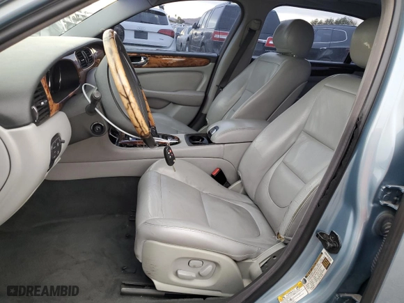 2005 Jaguar XJ with VIN SAJWA79CX5SG35319, listed as a Copart auction lot 49321465 with 182,834 mi miles and Salvage Title. Bid and sale history available at carsss.com. Image 7.