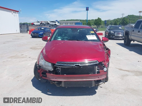 2014 Chevrolet Cruze 2LT z VIN 1G1PE5SB2E7402735, wystawiony jako IAAI lot #42213480 z przebiegiem 144 245 mil mil oraz . Historia ofert i sprzedaży dostępna na DreamBid. Obrazek 13.