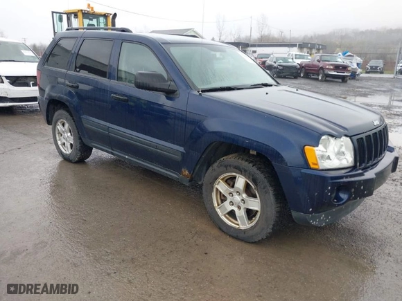 2006 Jeep Grand Cherokee Laredo with VIN 1J4GR48KX6C135070, listed as a IAAI auction lot 41966282 with 142,833 mi miles. Bid and sale history available at carsss.com. Image 1.