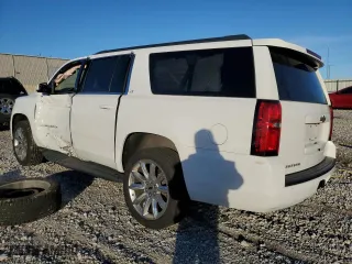 2018 Chevrolet Suburban LT with VIN 1GNSKHKC4JR197834, listed as a Copart auction lot 81198613 with 92,960 mi miles and Salvage Title. Bid and sale history available at carsss.com. Image 2.