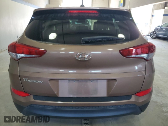 2017 Hyundai Tucson SE with VIN KM8J23A4XHU254056, listed as a Copart auction lot 51379665 with 33,213 mi miles and Salvage Title. Bid and sale history available at DreamBid. Image 6.