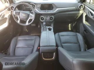 2021 Chevrolet Blazer LT z VIN 3GNKBDRS6MS560416, wystawiony jako Copart lot #47466125 z przebiegiem 73 331 mil mil oraz Szkoda całkowita • Salvage title. Historia ofert i sprzedaży dostępna na DreamBid. Obrazek 8.