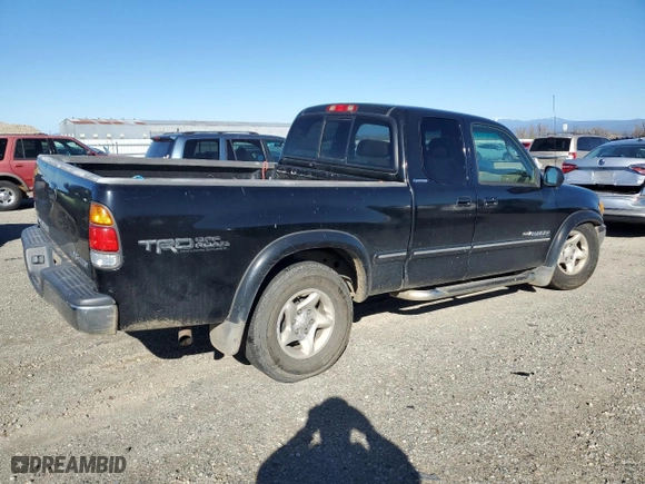 2001 Toyota Tundra Ltd with VIN 5TBBT48111S194257, listed as a Copart auction lot 45520555 with 318,665 mi miles and Salvage Title. Bid and sale history available at carsss.com. Image 3.
