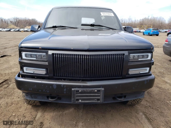 1996 Chevrolet Tahoe with VIN 3GNEK18R9TG158790, listed as a Copart auction lot 50576845 with 149,144 mi miles and Salvage Title. Bid and sale history available at carsss.com. Image 5.