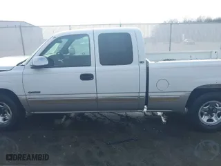 2002 Chevrolet Silverado 1500 LS with VIN 2GCEC19V621159260, listed as a IAAI auction lot 41138845 with 123,493 mi miles. Bid and sale history available at carsss.com. Image 15.