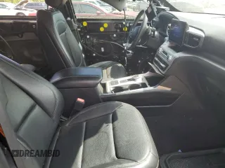 2020 Ford Explorer XLT z VIN 1FMSK7DH1LGD16140, wystawiony jako Copart lot #53114445 z przebiegiem 83 164 mil mil oraz Szkoda całkowita • Salvage title. Historia ofert i sprzedaży dostępna na DreamBid. Obrazek 7.