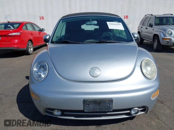 2004 Volkswagen Beetle GLS с VIN 3VWCM31Y04M321270, выставлен на аукционе IAAI как лот 42042419 с пробегом 131 656 миль миль и . История ставок и продаж доступна на DreamBid. Изображение 6.
