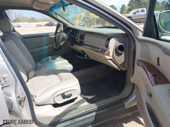2003 Buick Park Avenue with VIN 1G4CW54K334100140, listed as a IAAI auction lot 41874244 with 85,201 mi miles. Bid and sale history available at carsss.com. Image 5.