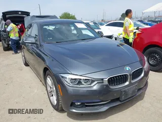 2016 BMW 3 Series 328i xDrive z VIN WBA8E3G56GNT76865, wystawiony jako IAAI lot #42034376 z przebiegiem 61 592 mil mil oraz . Historia ofert i sprzedaży dostępna na DreamBid. Obrazek 1.