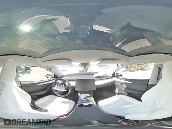 2024 Tesla Model Y Long Range z VIN 7SAYGDEE0RA313929, wystawiony jako Copart lot #59548725 z przebiegiem Nie podano mil oraz Szkoda całkowita • Salvage title. Historia ofert i sprzedaży dostępna na DreamBid. Obrazek 14.