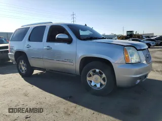 2010 GMC Yukon Denali with VIN 1GKUKEEF8AR170422, listed as a Copart auction lot 74334354 with 137,053 mi miles and Salvage Title. Bid and sale history available at carsss.com. Image 4.