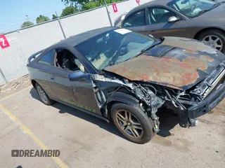 2001 Toyota Celica GT z VIN JTDDR32T810106021, wystawiony jako IAAI lot #42500579 z przebiegiem Nie podano mil oraz . Historia ofert i sprzedaży dostępna na DreamBid. Obrazek 1.